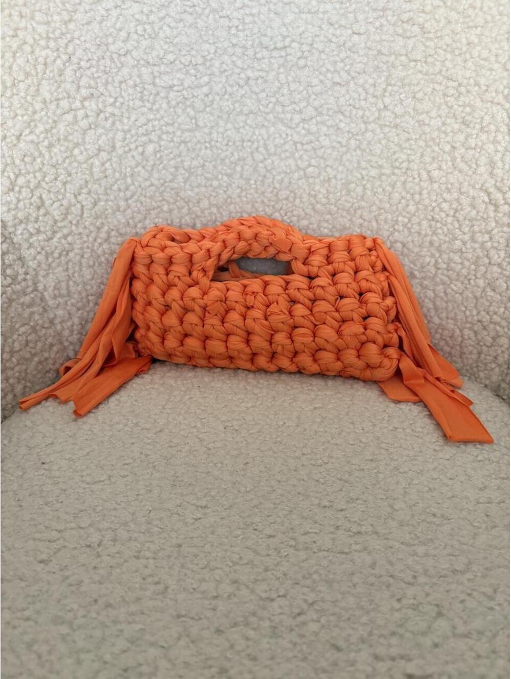 FRINGE CROCHET BAG